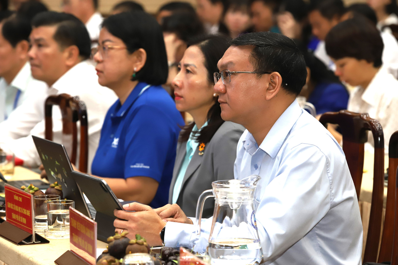 Lãnh đạo các sở ngành thành phố tại buổi làm việc. Lãnh đạo các sở ngành thành phố tại buổi làm việc.