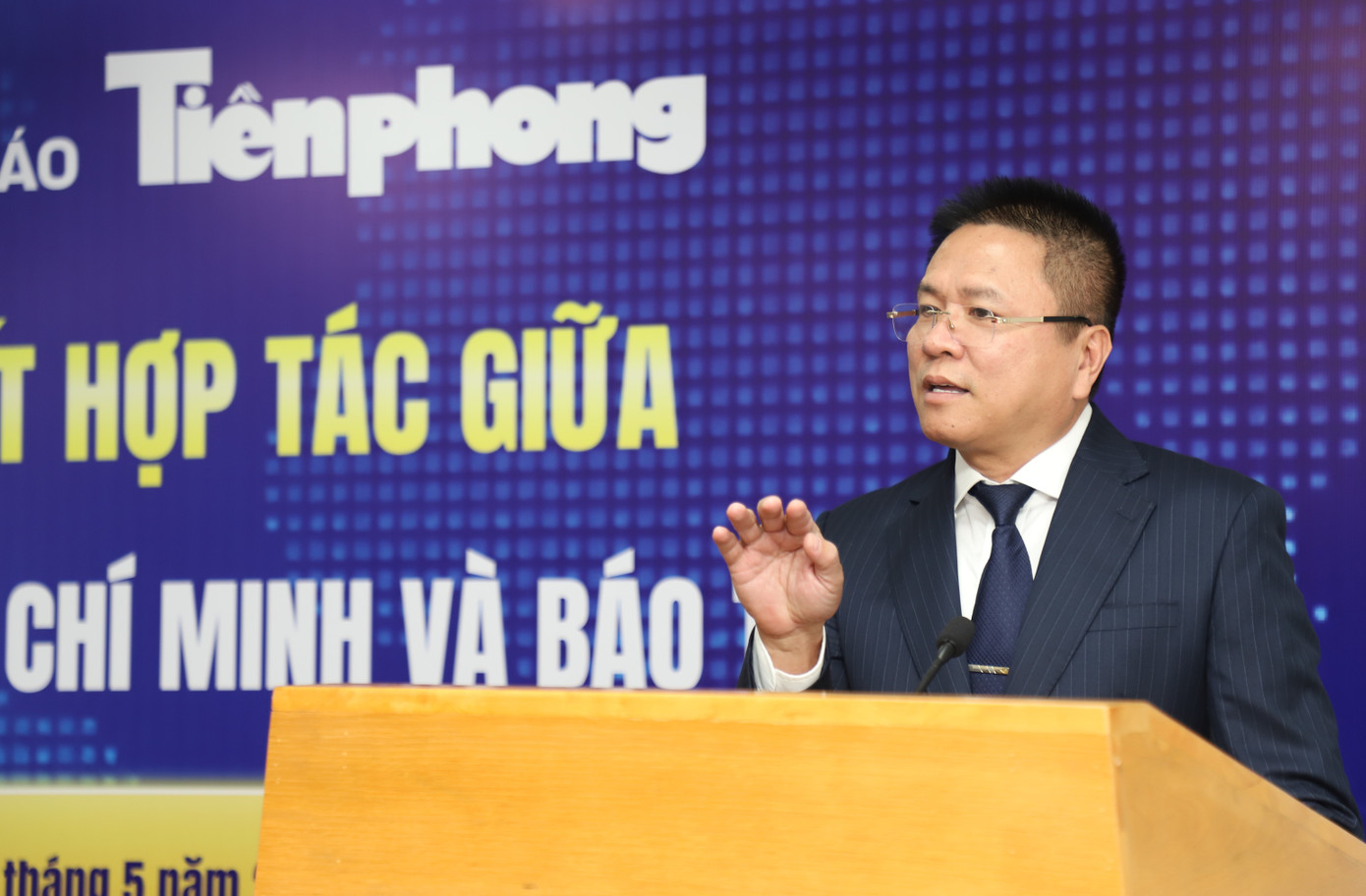 PGS.TS Nguyễn Xuân Phương chia sẻ tại buổi lễ. Ảnh: Ngô Tùng.