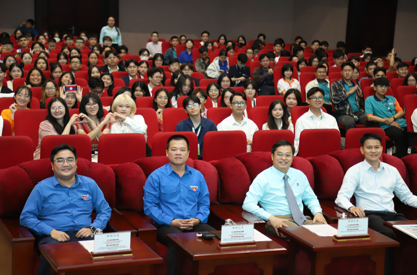 Dự buổi khai mạc diễn đàn có anh Nguyễn Hải Nam - Phó Chánh văn phòng Trung ương Đoàn.