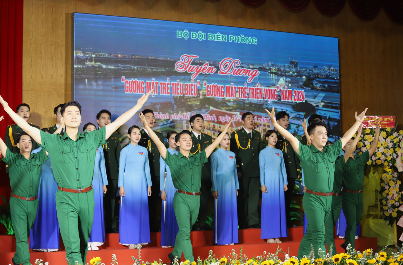 Các tiết mục nghệ thuật tại chương trình. Các tiết mục nghệ thuật tại chương trình.