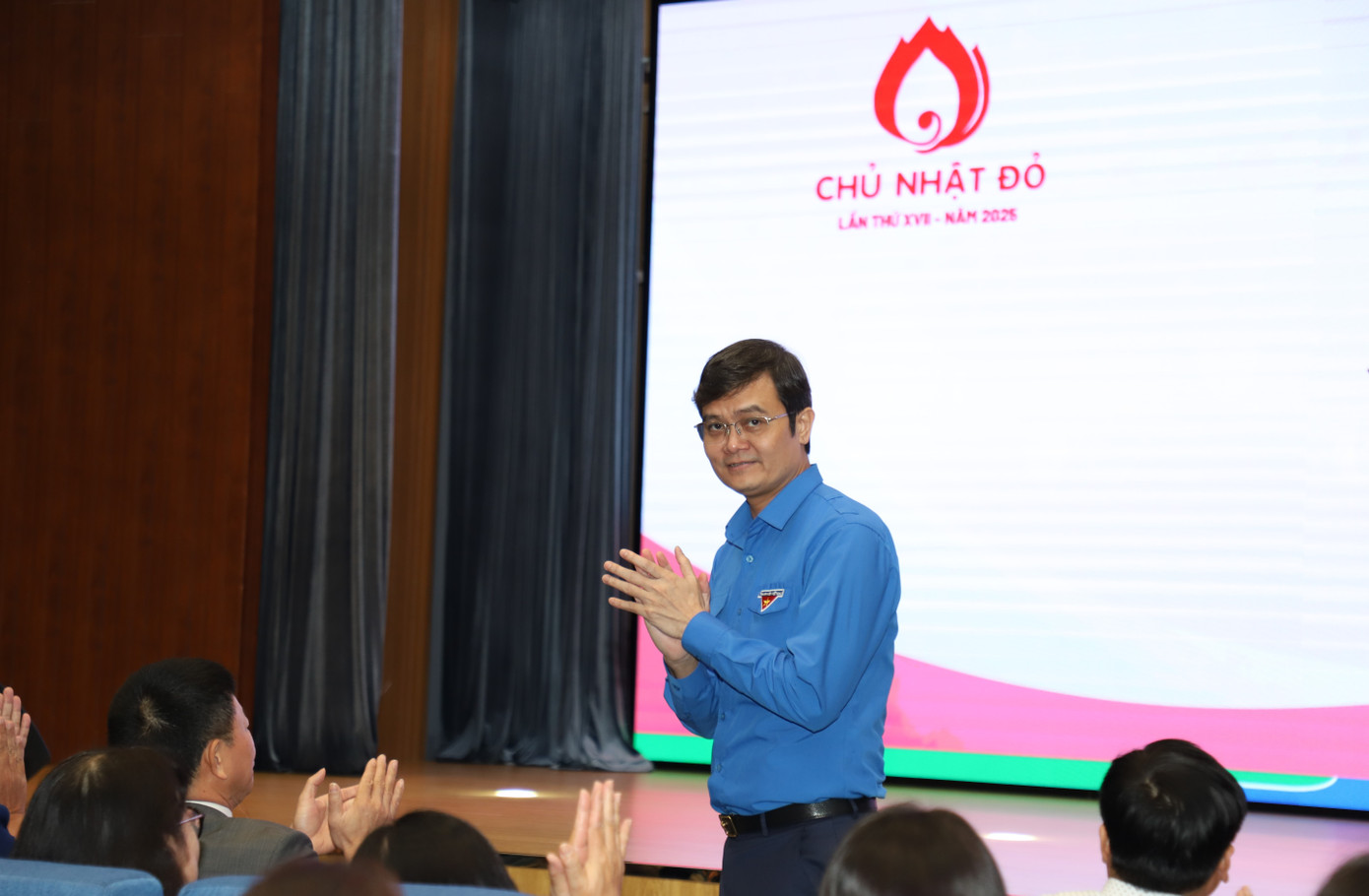 Đến tham dự chương trình có anh Bùi Quang Huy - Ủy viên dự khuyết Ban chấp hành Trung ương Đảng, Bí thư thứ nhất T.Ư Đoàn cùng lãnh đạo nhiều cơ quan Trung ương. Đến tham dự chương trình có anh Bùi Quang Huy - Ủy viên dự khuyết Ban chấp hành Trung ương Đảng, Bí thư thứ nhất T.Ư Đoàn cùng lãnh đạo nhiều cơ quan Trung ương.