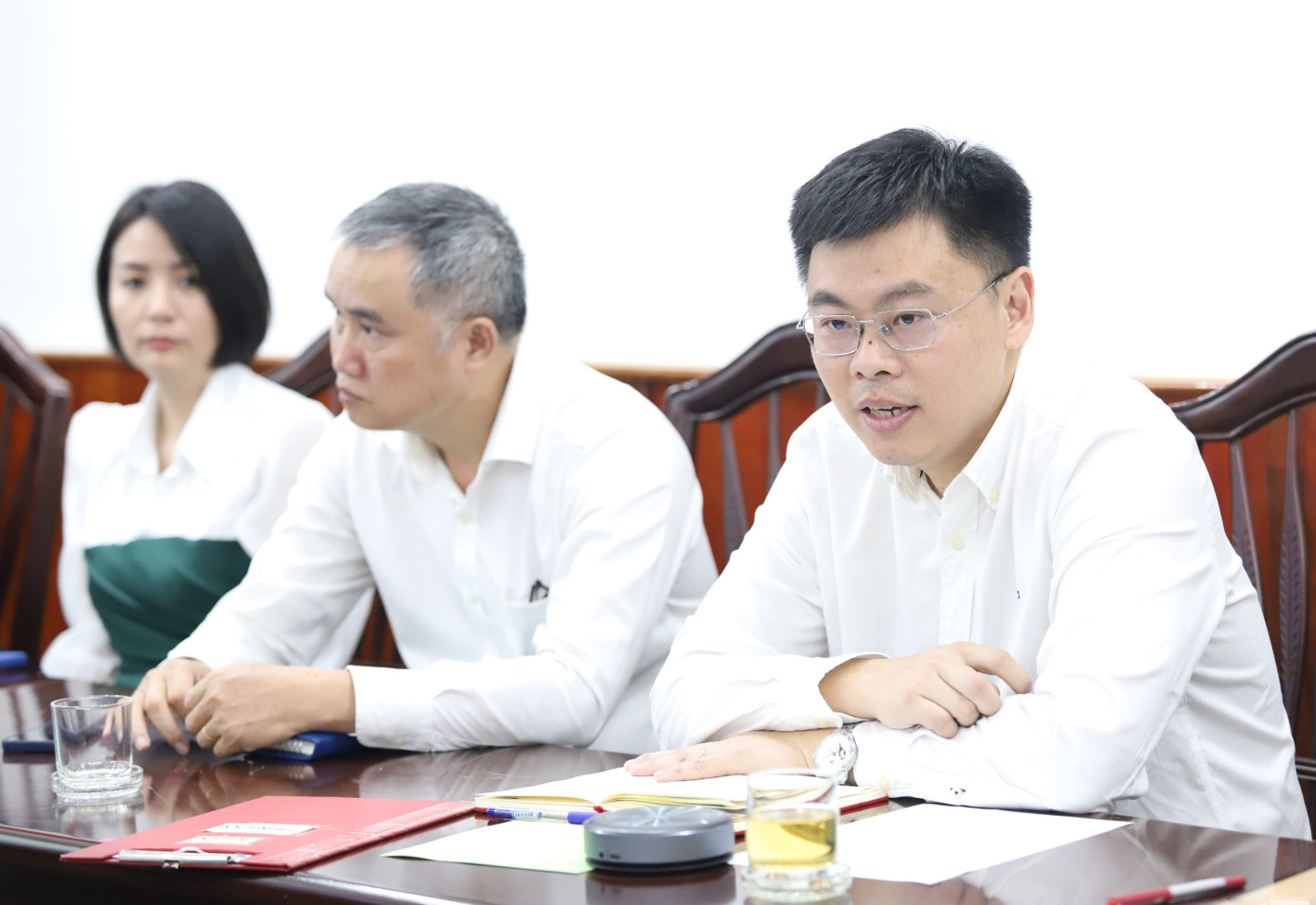 TS Trương Minh Huy Vũ, Viện trưởng Viện Nghiên cứu phát triển TPHCM chủ trì buổi tọa đàm. Ảnh: Ngô Tùng TS Trương Minh Huy Vũ, Viện trưởng Viện Nghiên cứu phát triển TPHCM chủ trì buổi tọa đàm. Ảnh: Ngô Tùng