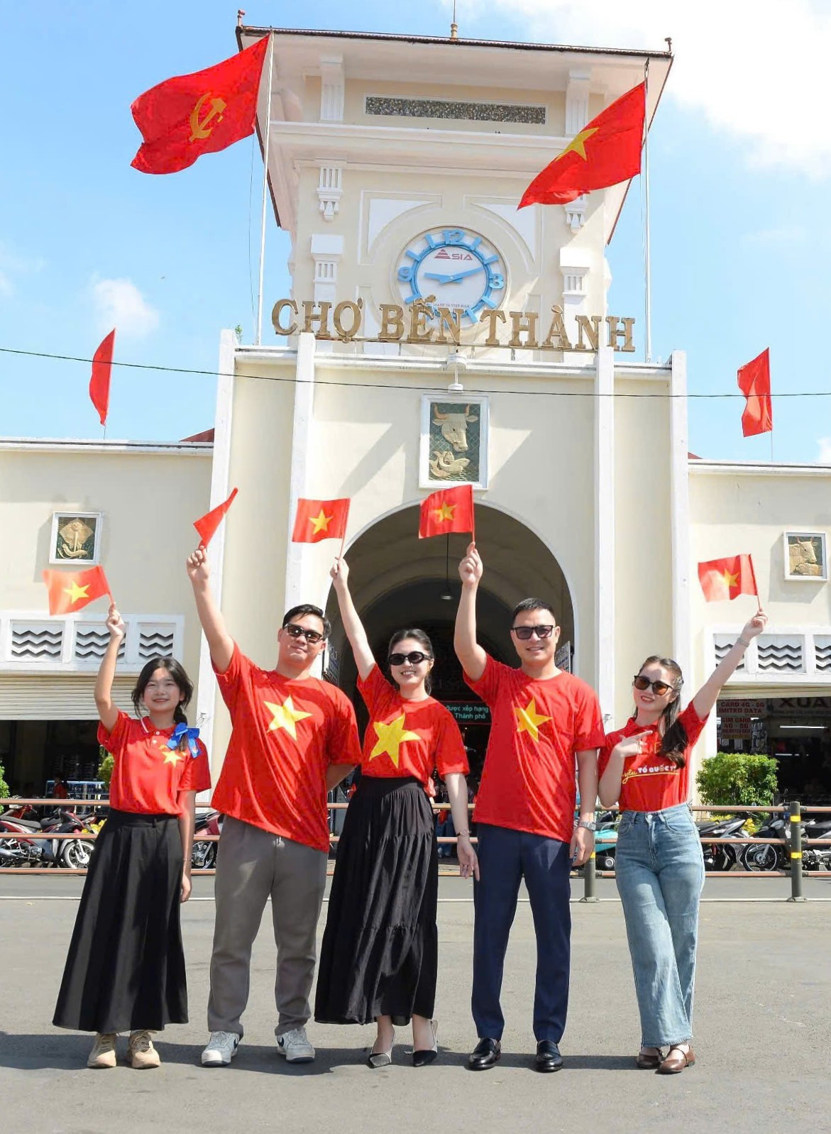 Là thành viên nhỏ tuổi nhất trong đoàn đại biểu tỉnh Hải Dương tham dự đại hội, bạn Vũ Ngọc Quỳnh Phương (Ủy viên Ban Chấp hành Đoàn trường, Bí thư Chi đoàn 11D, Trường THPT Quang Trung) cho rằng đây là cơ hội tốt để bạn gặp gỡ và giao lưu với nhiều tấm gương trẻ tiêu biểu trên toàn quốc. Nữ sinh mong đại hội lần này là nơi giúp mình học hỏi thêm thật nhiều điều mới, mở rộng thêm các mối quan hệ và từng bước hoàn thiện bản thân.