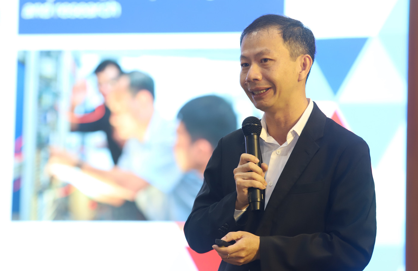 PGS.TS Phạm Trần Vũ - Phó Hiệu trưởng Trường Đại học Bách khoa, Đại học Quốc gia TPHCM trao đổi tại diễn đàn.