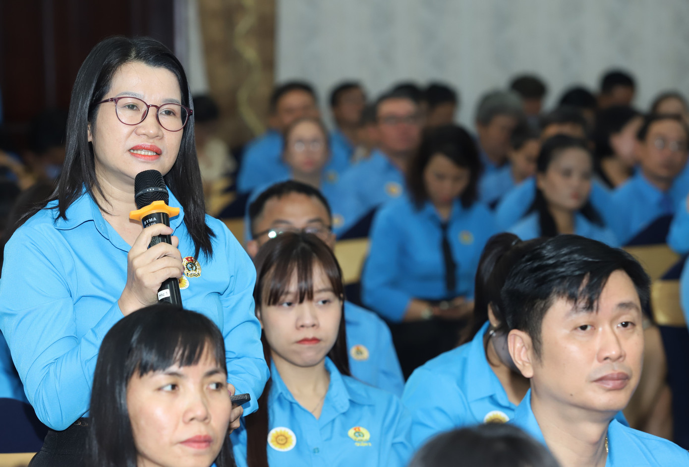 Nữ đảng viên, giáo viên Lê Phương Thảo. Nữ đảng viên, giáo viên Lê Phương Thảo.