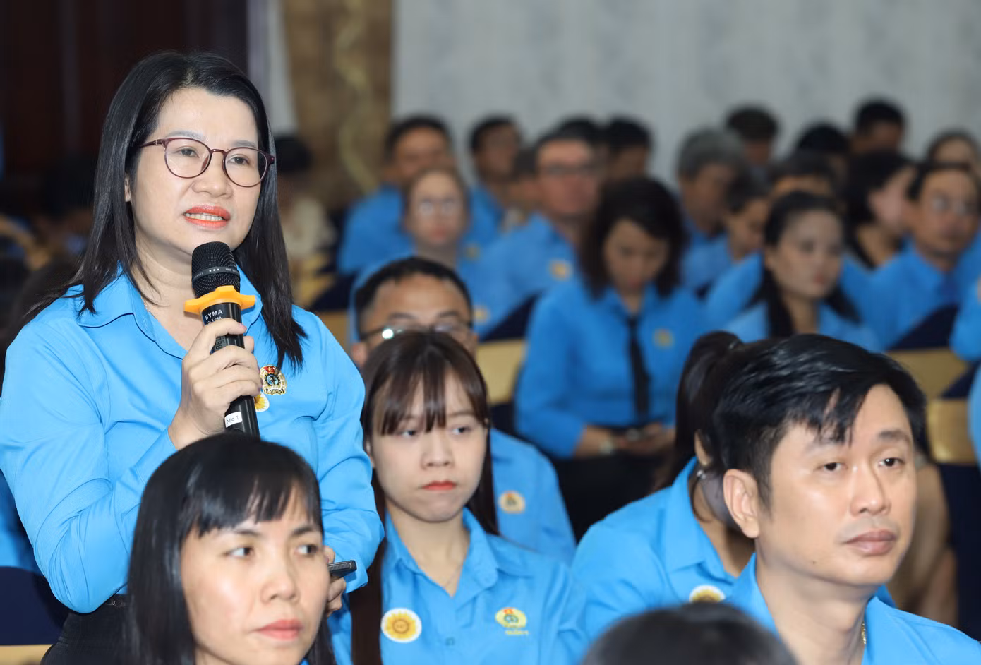 Nữ đảng viên, giáo viên Lê Phương Thảo. Nữ đảng viên, giáo viên Lê Phương Thảo.