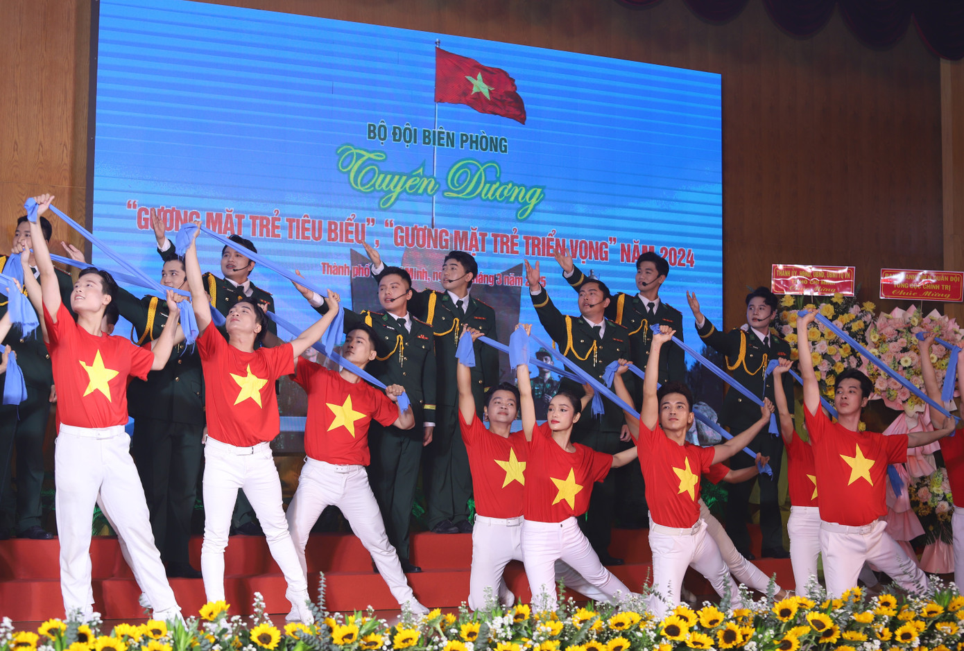 Các tiết mục nghệ thuật tại chương trình. Các tiết mục nghệ thuật tại chương trình.