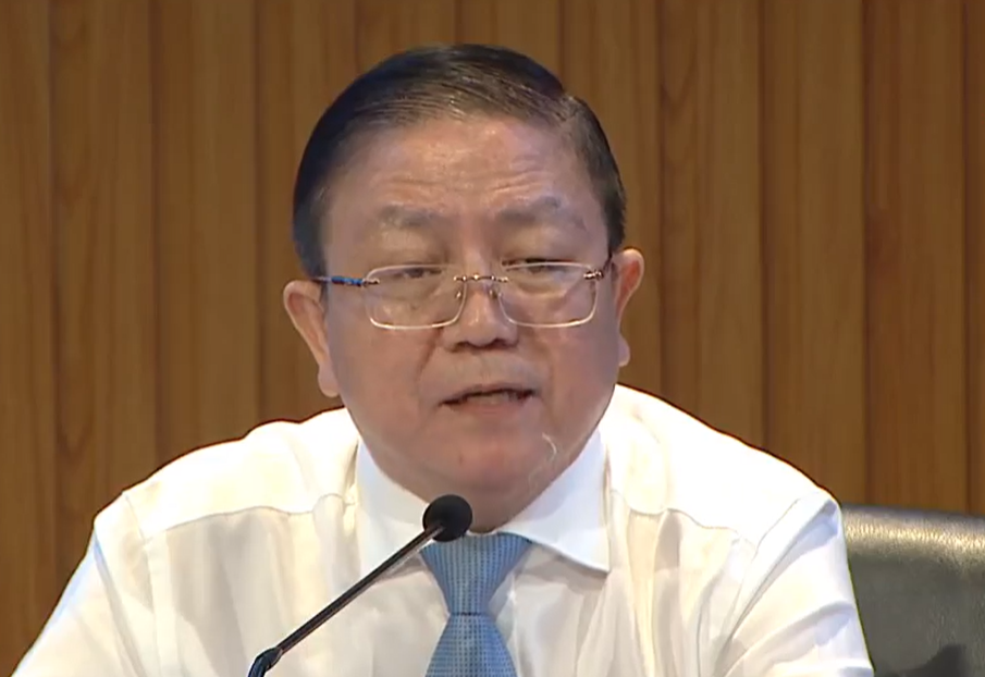 Phó Giám đốc Sở Nội vụ Nguyễn Bắc Nam trao đổi tại chương trình. Ảnh chụp màn hình. Phó Giám đốc Sở Nội vụ Nguyễn Bắc Nam trao đổi tại chương trình. Ảnh chụp màn hình.