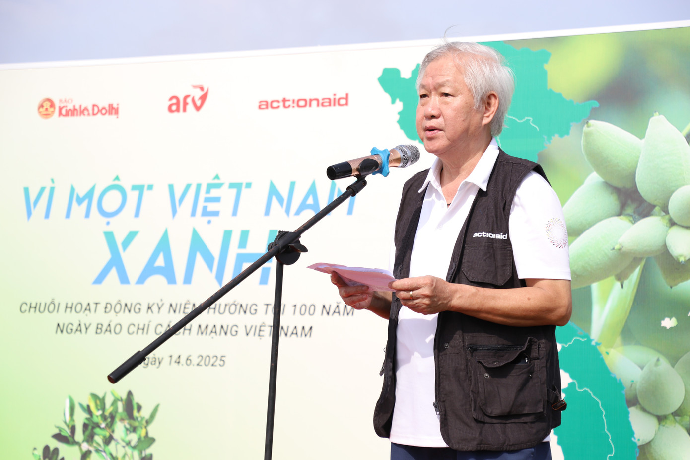 Nhà báo Tạ Việt Anh chia sẻ tại chương trình. Ảnh: Ngô Tùng Nhà báo Tạ Việt Anh chia sẻ tại chương trình. Ảnh: Ngô Tùng