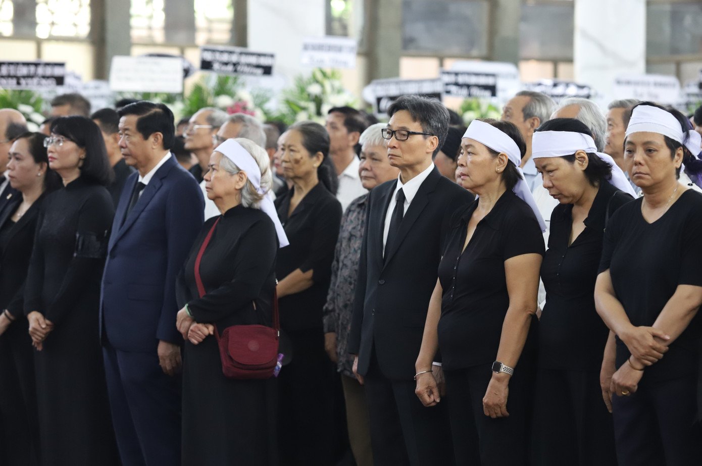 Lễ truy điệu GS.TS Phan Lương Cầm diễn ra trang trọng tại Nhà tang lễ Quốc gia phía Nam (quận Gò Vấp, TPHCM). Lễ truy điệu GS.TS Phan Lương Cầm diễn ra trang trọng tại Nhà tang lễ Quốc gia phía Nam (quận Gò Vấp, TPHCM).