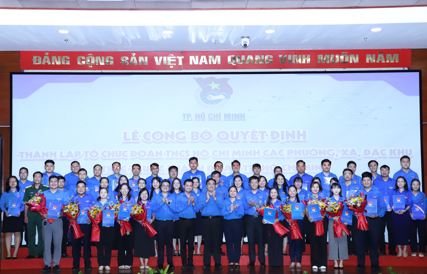 Ra mắt Ban Chấp hành Thành Đoàn TPHCM (mới) sau sáp nhập, hợp nhất. Ảnh: Ngô Tùng