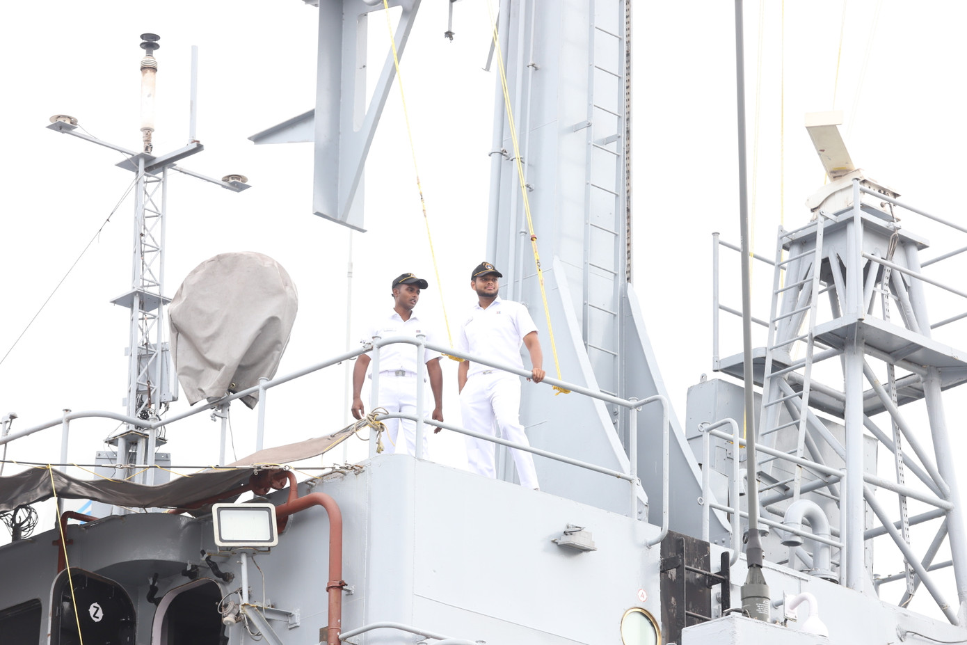 Tàu INS Darshak có chiều dài tổng thể là 85,77m, rộng 12,85m và lượng giãn nước là 2.100 tấn. Tàu INS Darshak có chiều dài tổng thể là 85,77m, rộng 12,85m và lượng giãn nước là 2.100 tấn.