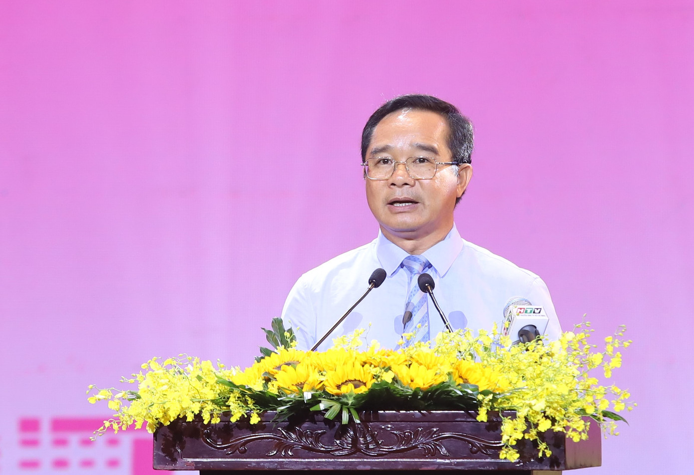 Chủ tịch UBND TPHCM Nguyễn Văn Được phát biểu tri ân các thế hệ tiền bối với những đóng góp đặc biệt cho sự phát triển đi lên của thành phố.