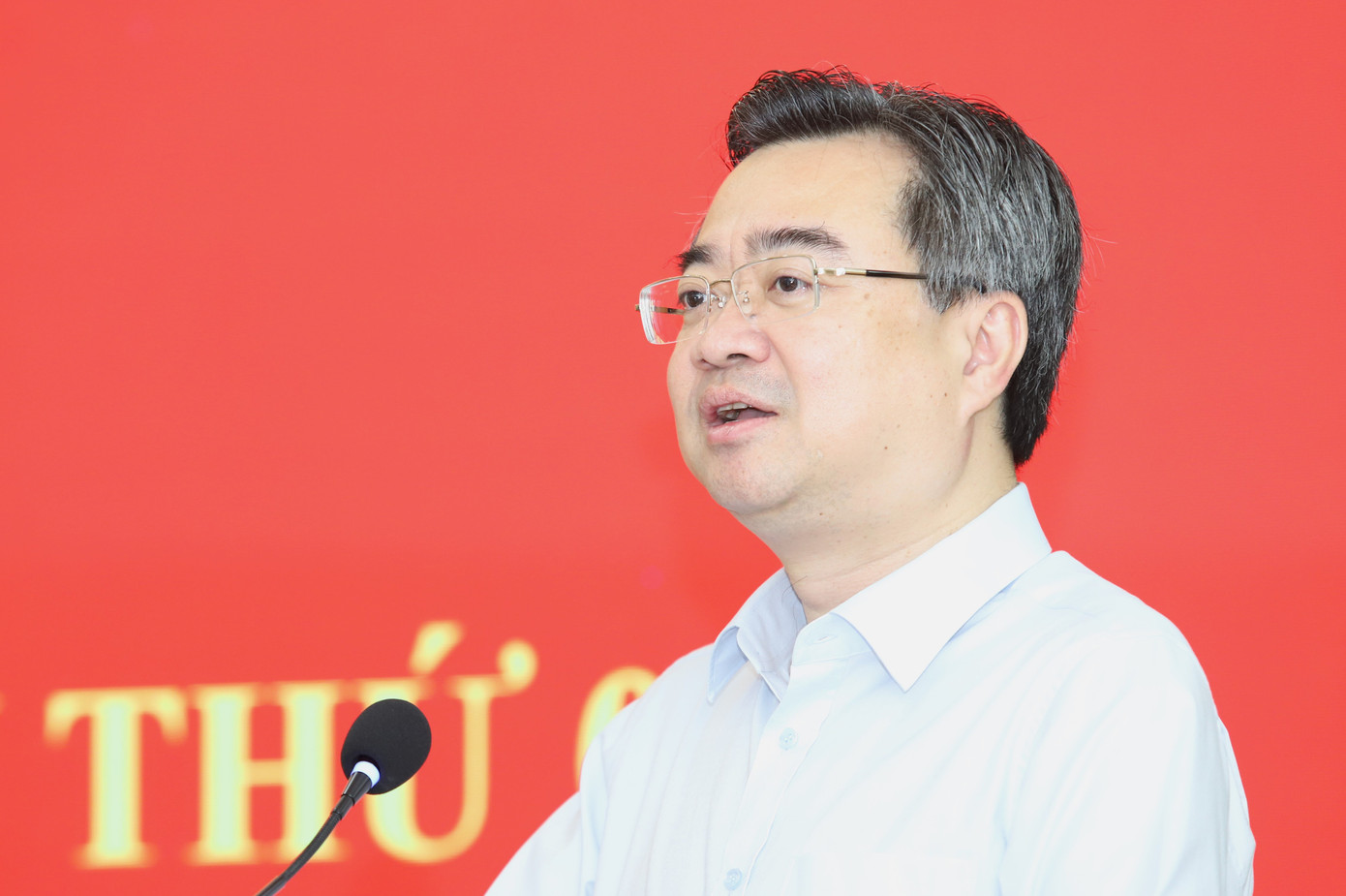 Ông Nguyễn Thanh Nghị trao đổi kết luận hội nghị. Ảnh: Ngô Tùng Ông Nguyễn Thanh Nghị trao đổi kết luận hội nghị. Ảnh: Ngô Tùng