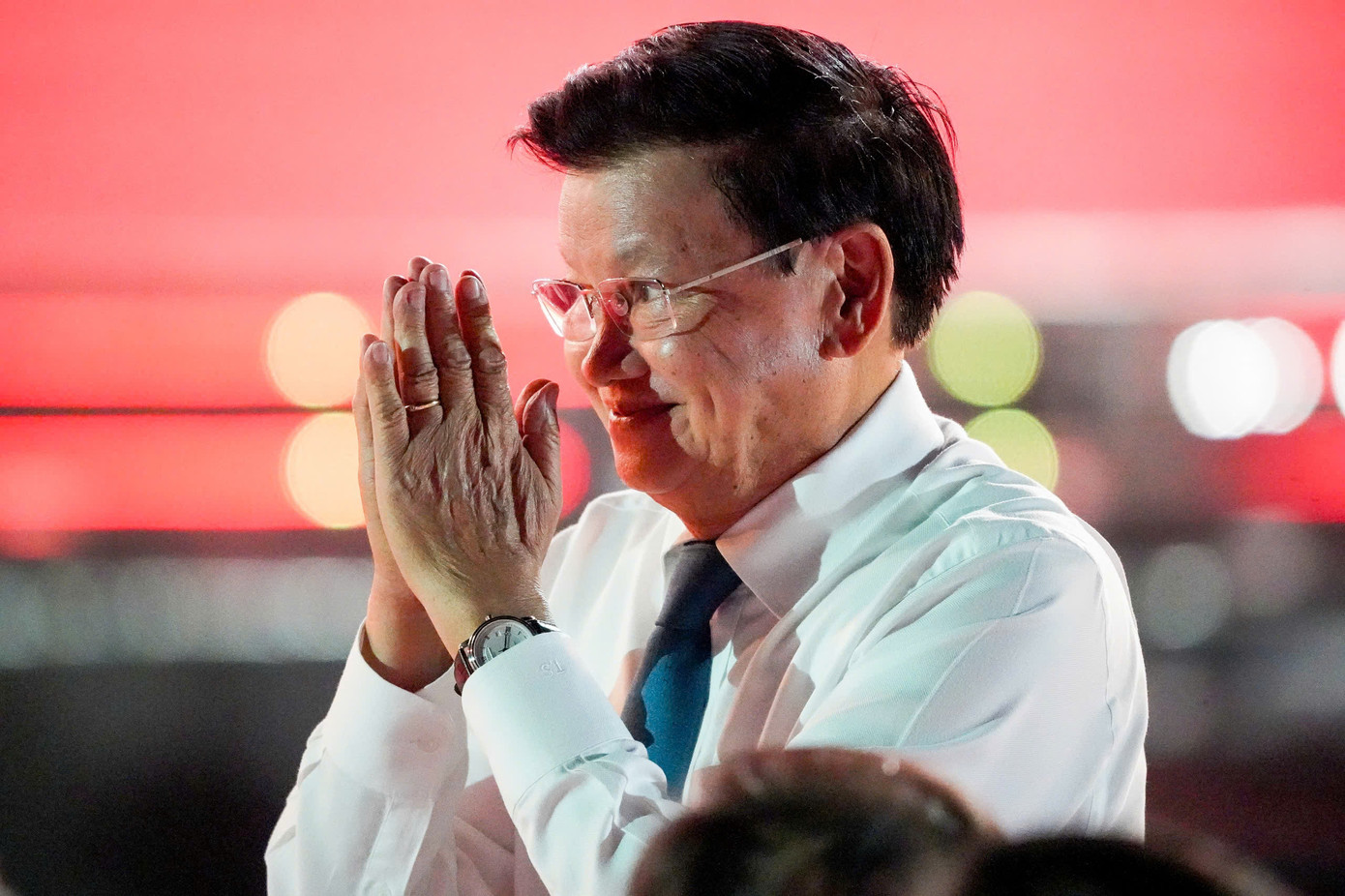 Tổng Bí thư, Chủ tịch nước Lào Thongloun Sisoulith dẫn đầu đoàn đại biểu cấp cao Đảng, Nhà nước Lào đến dự chương trình. Tổng Bí thư, Chủ tịch nước Lào Thongloun Sisoulith dẫn đầu đoàn đại biểu cấp cao Đảng, Nhà nước Lào đến dự chương trình.