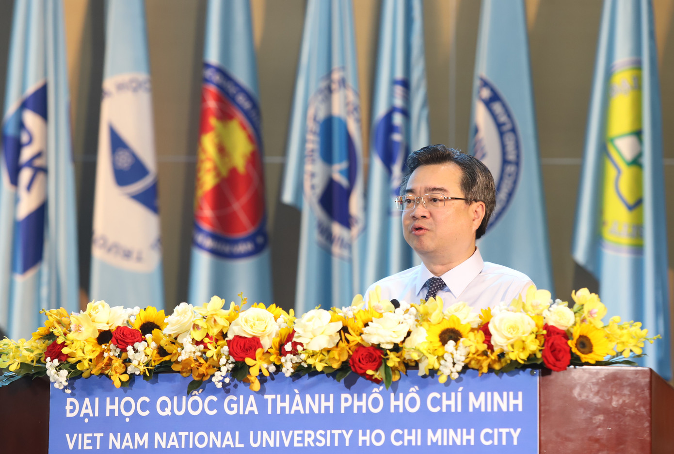Phó Bí thư Thường trực Thành ủy TPHCM Nguyễn Thanh Nghị phát biểu tại hội nghị.