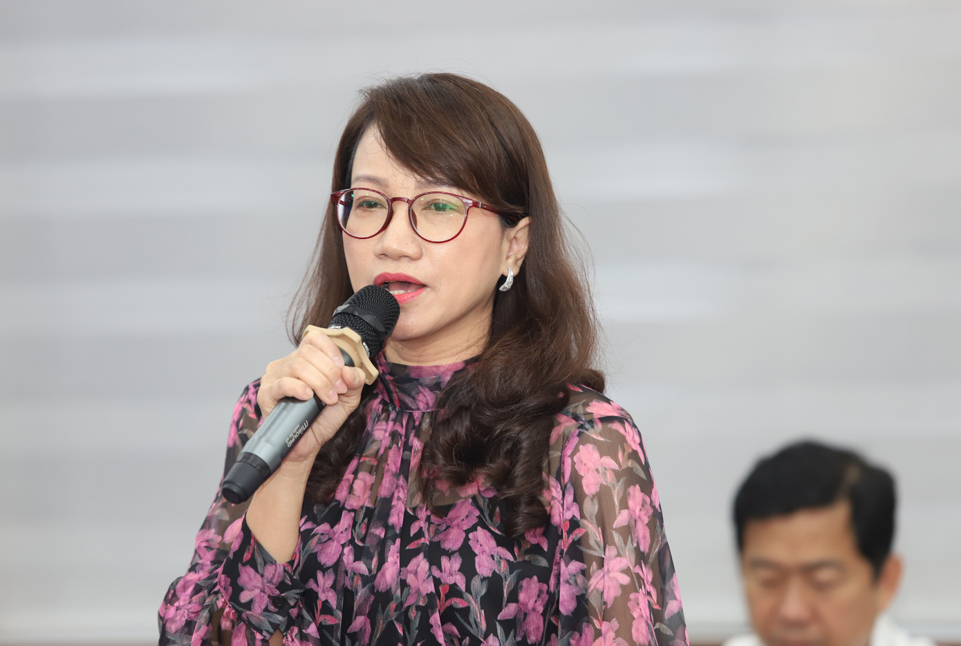 Đại biểu, chuyên gia thảo luận tại hội thảo khoa học. Ảnh: Ngô Tùng