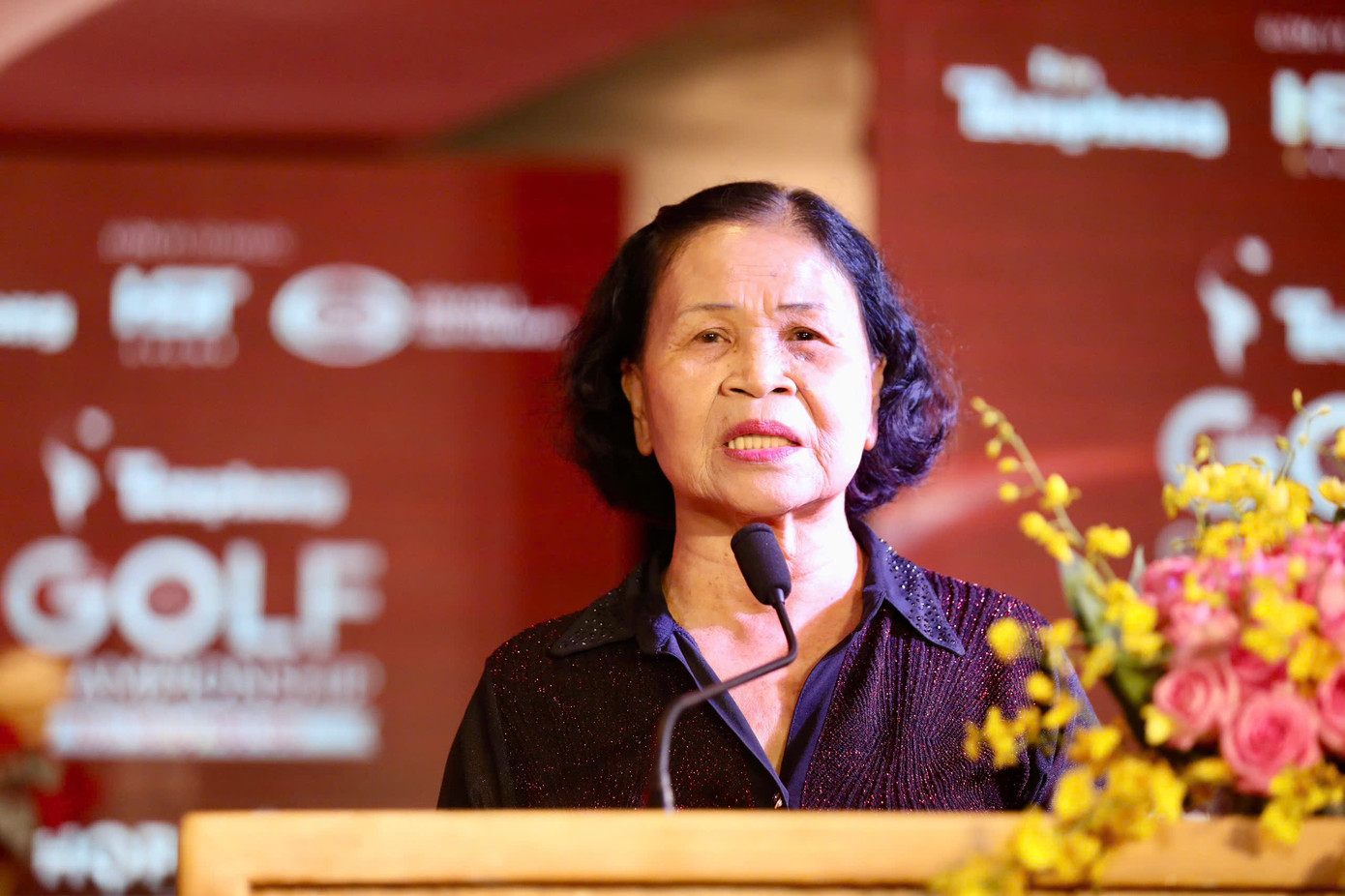 Bà Nguyễn Thị Bích Nga chia sẻ tại họp báo. Bà Nguyễn Thị Bích Nga chia sẻ tại họp báo.