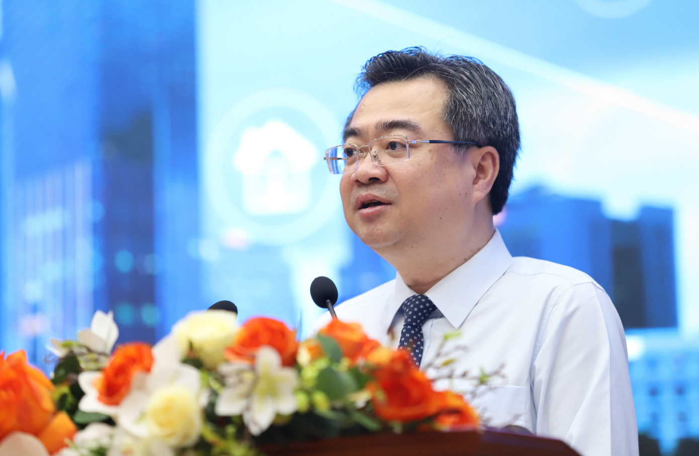 Ông Nguyễn Thanh Nghị phát biểu tại hội thảo. Ảnh: Ngô Tùng Ông Nguyễn Thanh Nghị phát biểu tại hội thảo. Ảnh: Ngô Tùng