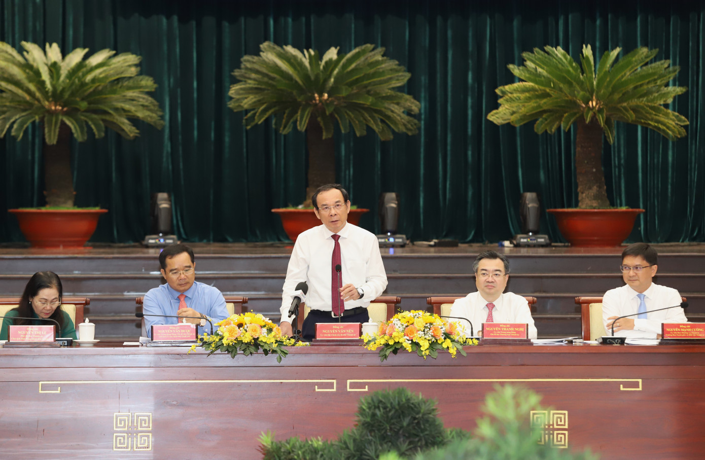 Lãnh đạo Thành ủy TPHCM chủ trì một hoạt động đầu năm 2025. Ảnh: Ngô Tùng Lãnh đạo Thành ủy TPHCM chủ trì một hoạt động đầu năm 2025. Ảnh: Ngô Tùng