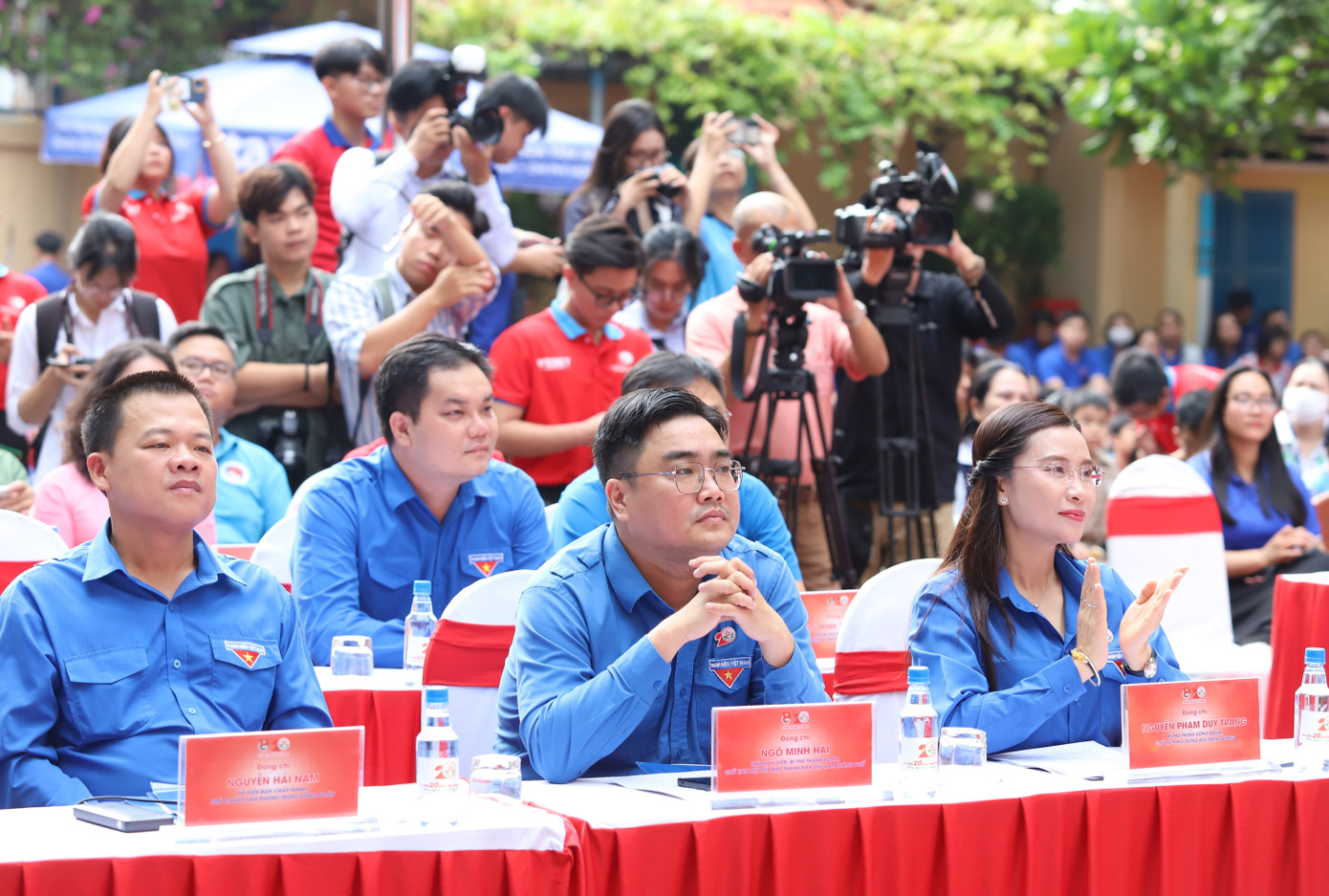 Chị Nguyễn Phạm Duy Trang - Bí thư Trung ương Đoàn, Chủ tịch Hội đồng Đội Trung ương đến dự chương trình. Ảnh: Ngô Tùng Chị Nguyễn Phạm Duy Trang - Bí thư Trung ương Đoàn, Chủ tịch Hội đồng Đội Trung ương đến dự chương trình. Ảnh: Ngô Tùng