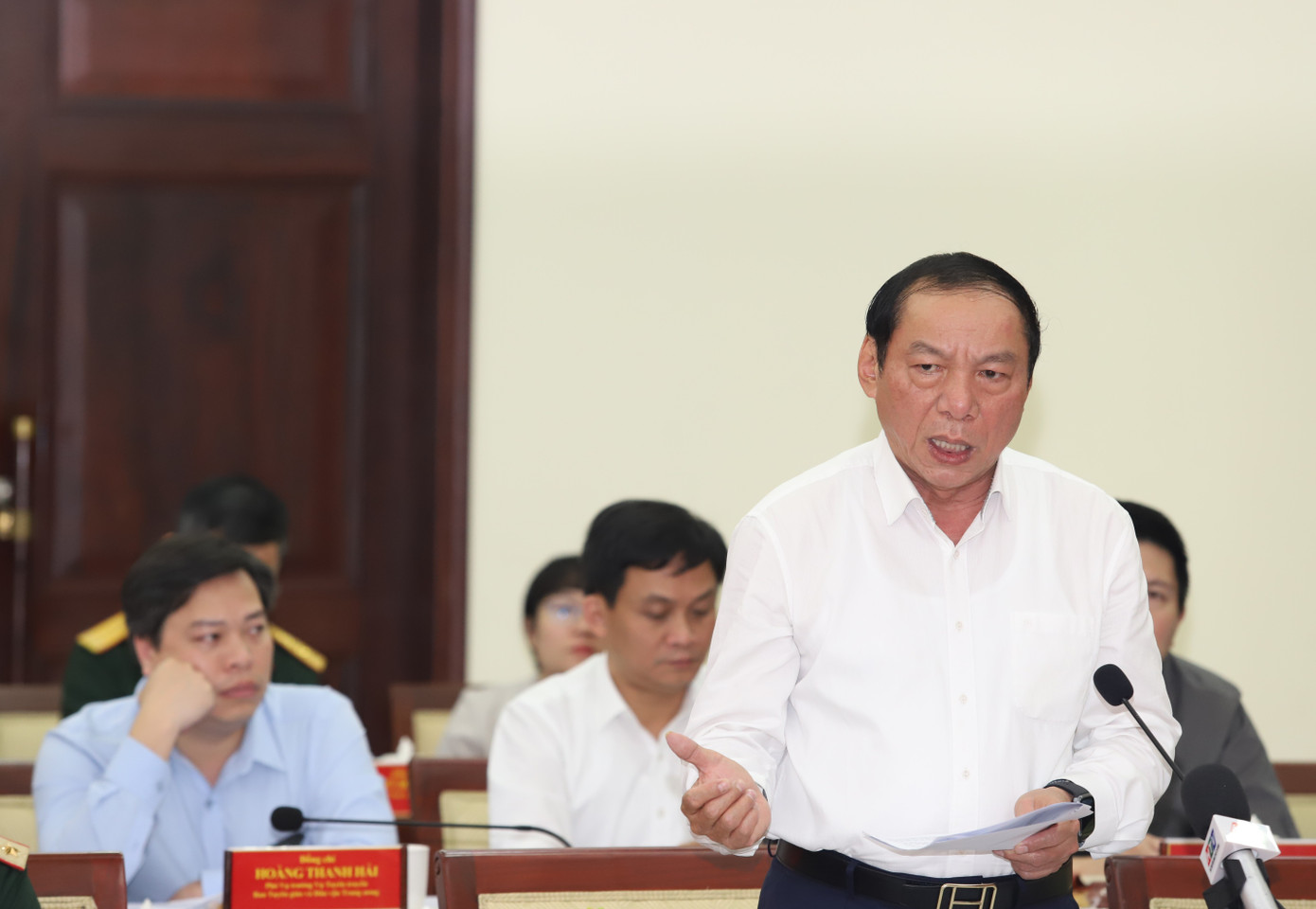 Đại diện các bộ, ngành Trung ương, TPHCM góp ý tại buổi làm việc. Ảnh: Ngô Tùng Đại diện các bộ, ngành Trung ương, TPHCM góp ý tại buổi làm việc. Ảnh: Ngô Tùng