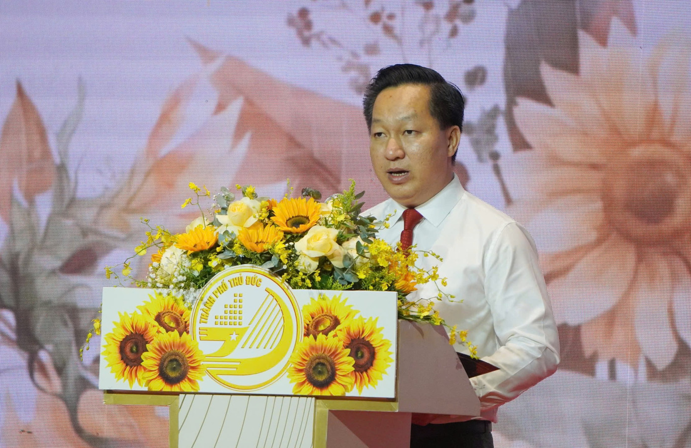 Chủ tịch UBND TP. Thủ Đức Hoàng Tùng thông tin tại buổi công bố quy hoạch.