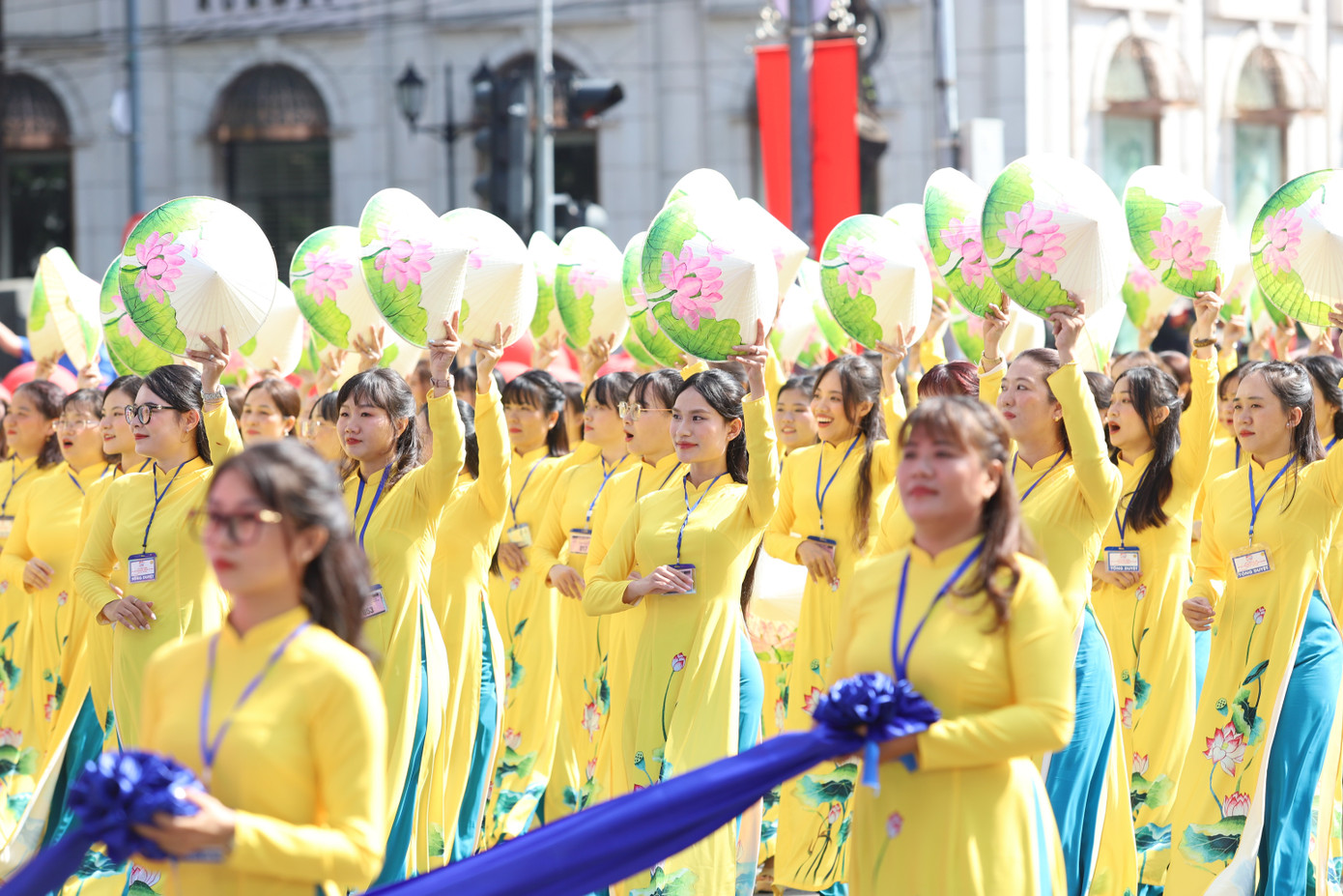 Các khối quần chúng, đoàn thể.