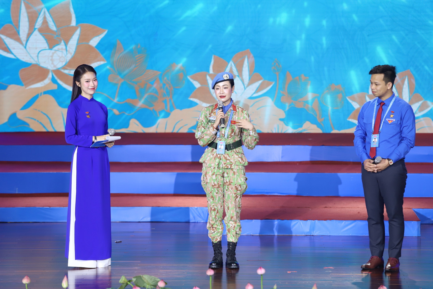 Tại chương trình, các gương điển hình trong tuổi trẻ cả nước đã sẻ chia nhiều câu chuyện nỗ lực vươn lên, cống hiến không ngừng nghỉ trên nhiều lĩnh vực, trở thành niềm cảm hứng cho thế hệ trẻ.