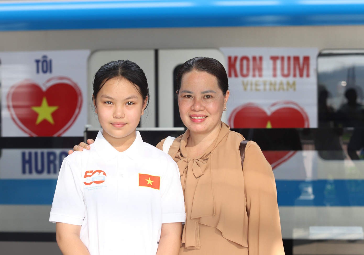 Chị Minh Hiệp (ngụ Thủ Đức) trong chiều nay (1/5) cũng đưa con gái đi chơi lễ bằng chuyến metro.