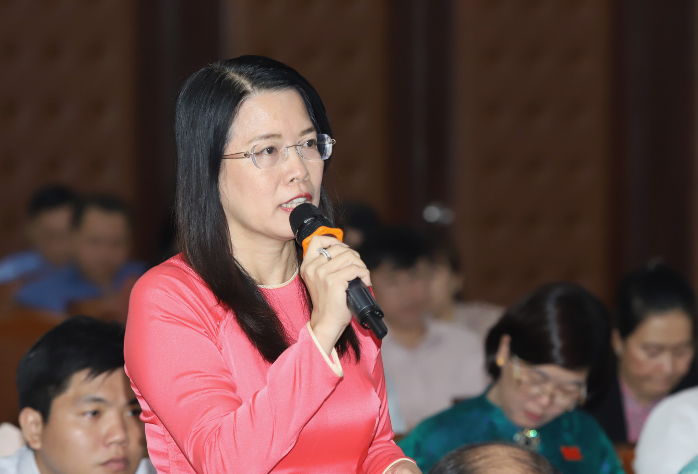 Đại biểu HĐND TPHCM thảo luận về tên gọi các đơn vị hành chính cấp xã mới của thành phố. Đại biểu HĐND TPHCM thảo luận về tên gọi các đơn vị hành chính cấp xã mới của thành phố.