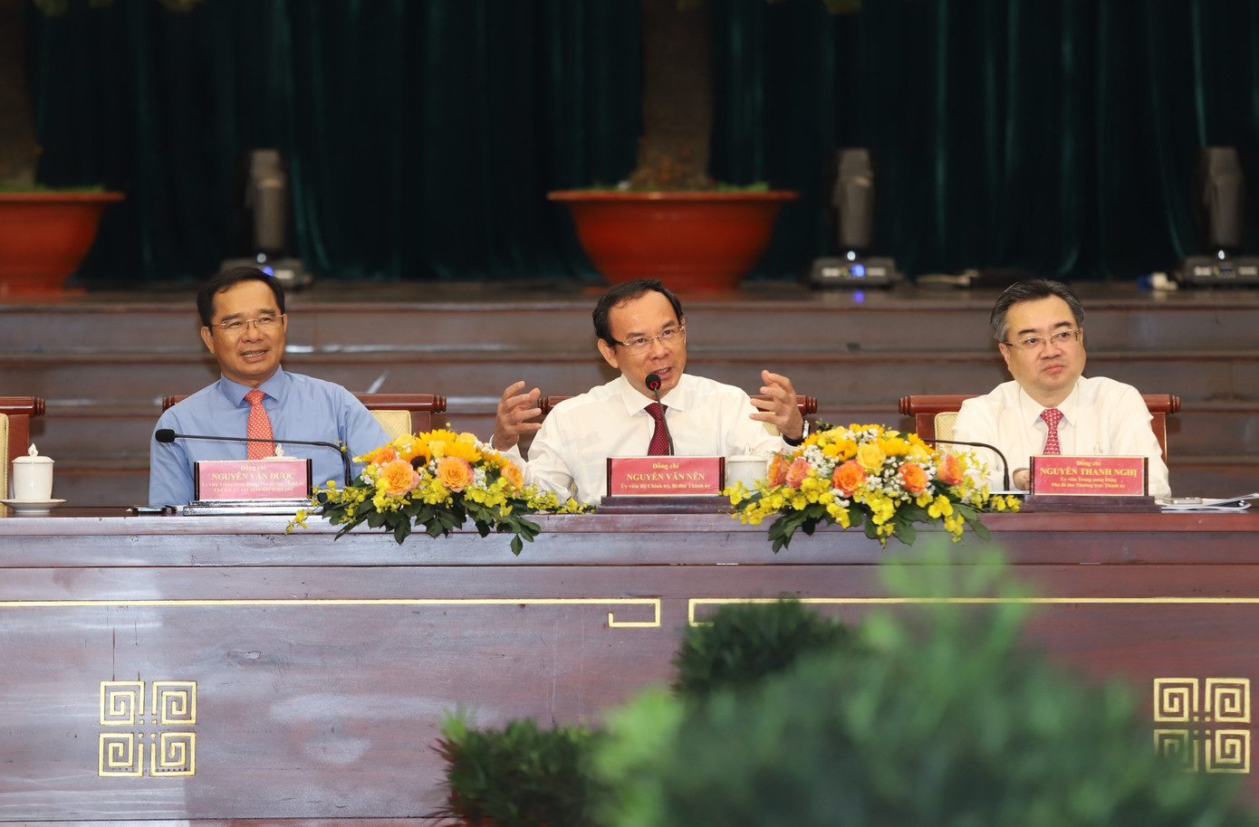 Bí thư Nguyễn Văn Nên khuyến khích Hieuthuhai trao đổi thẳng thắn, vô tư. Bí thư Nguyễn Văn Nên khuyến khích Hieuthuhai trao đổi thẳng thắn, vô tư.