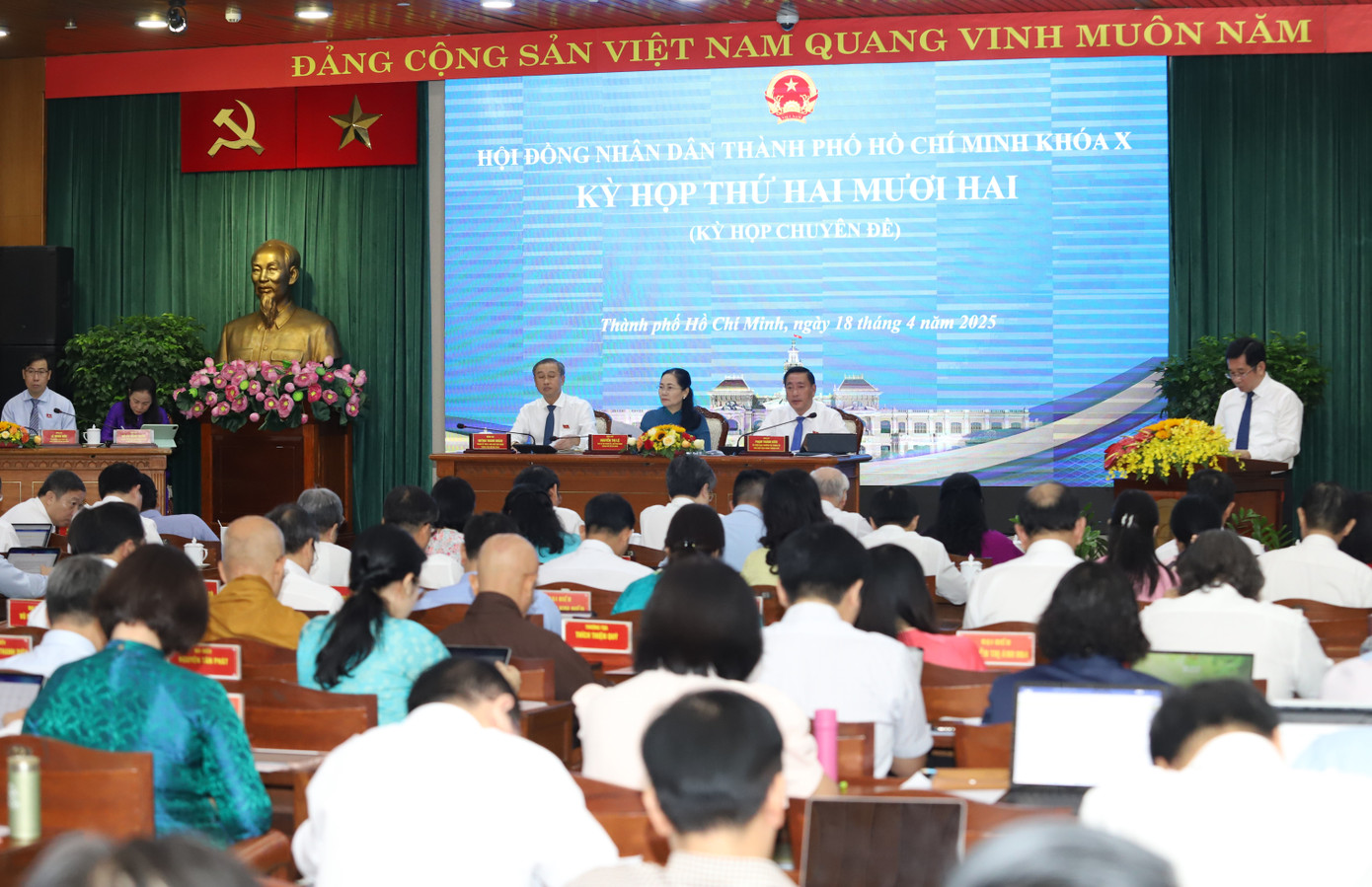 Quang cảnh Kỳ họp thứ 22 HĐND TPHCM. Ảnh: Ngô Tùng