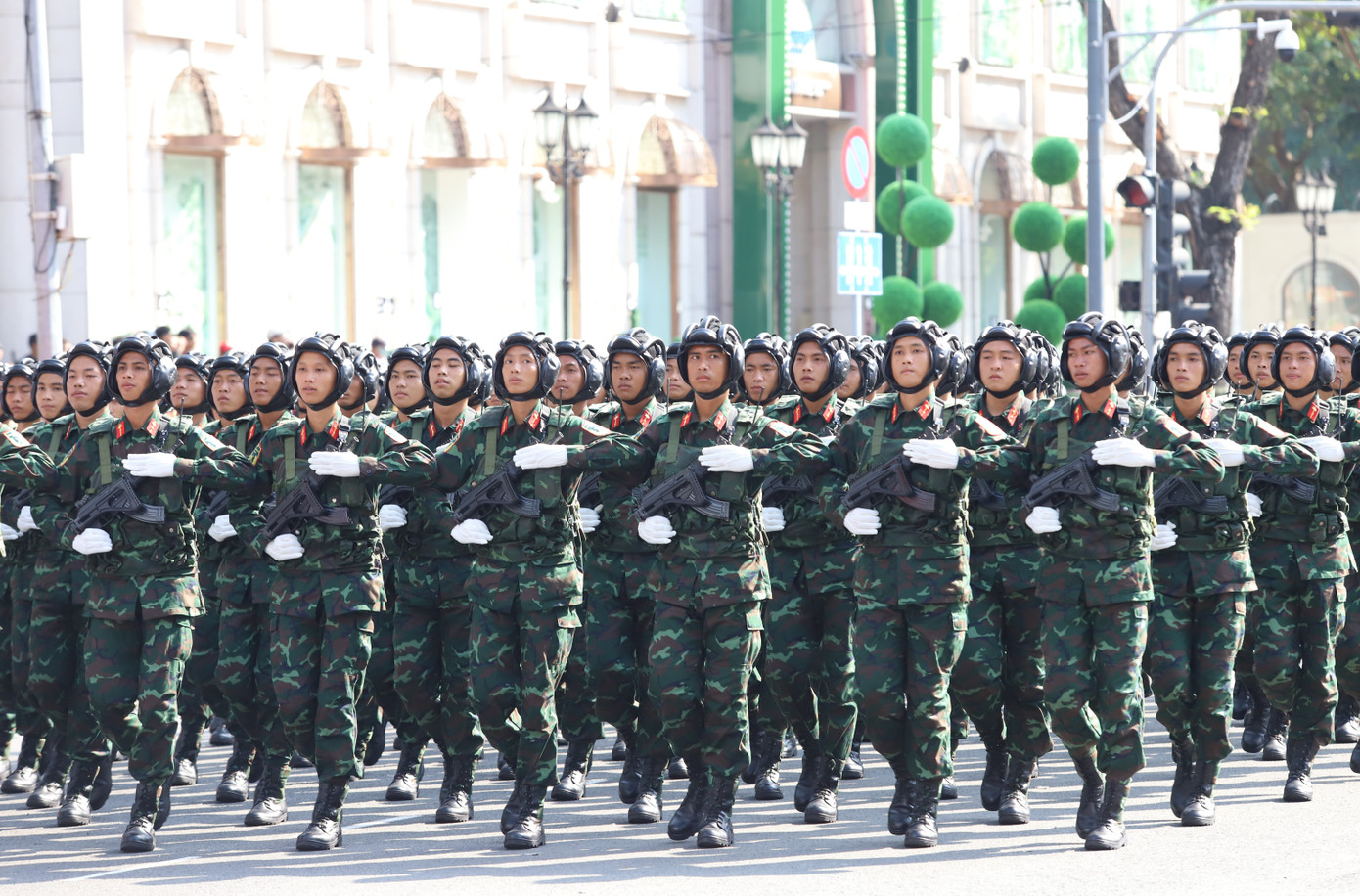 Khối chiến sĩ tăng - thiết giáp.