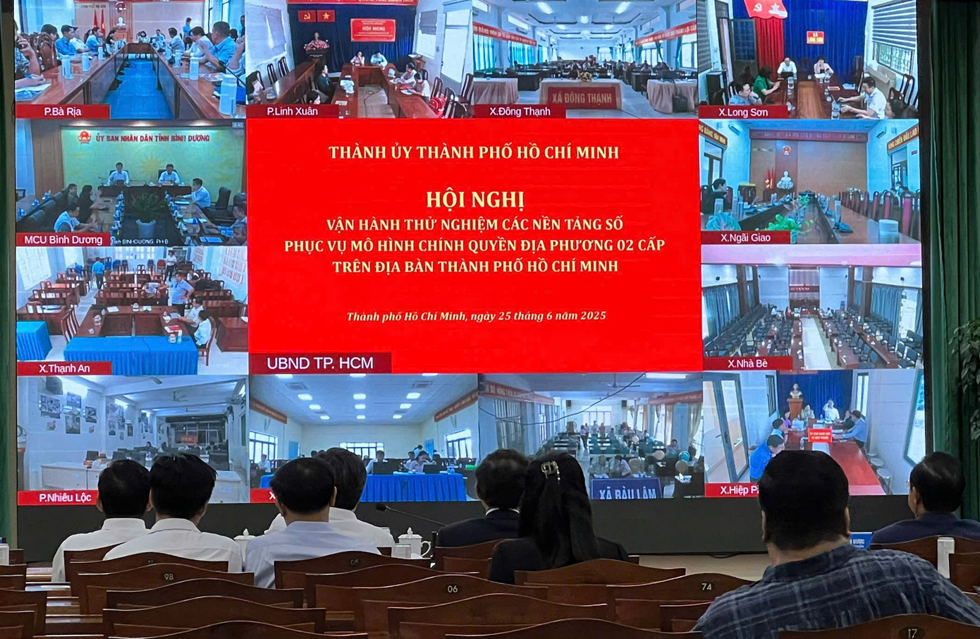 168 phường, xã, đặc khu trên địa bàn TPHCM họp về công tác vận hành chính quyền địa phương 2 cấp.