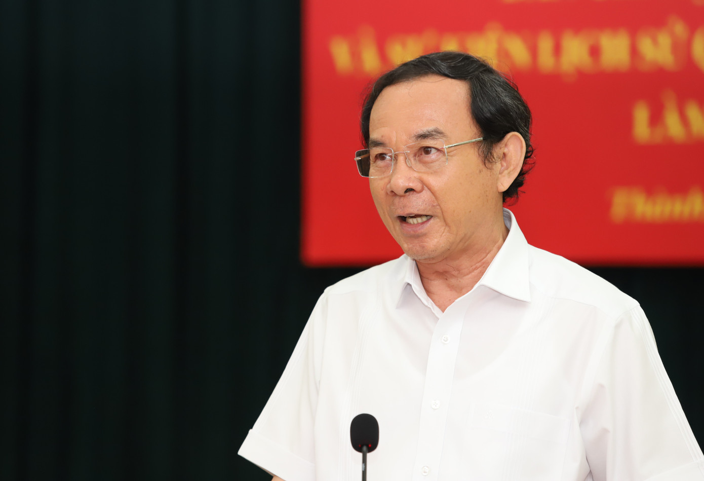 Bí thư Thành ủy TPHCM Nguyễn Văn Nên. Bí thư Thành ủy TPHCM Nguyễn Văn Nên.