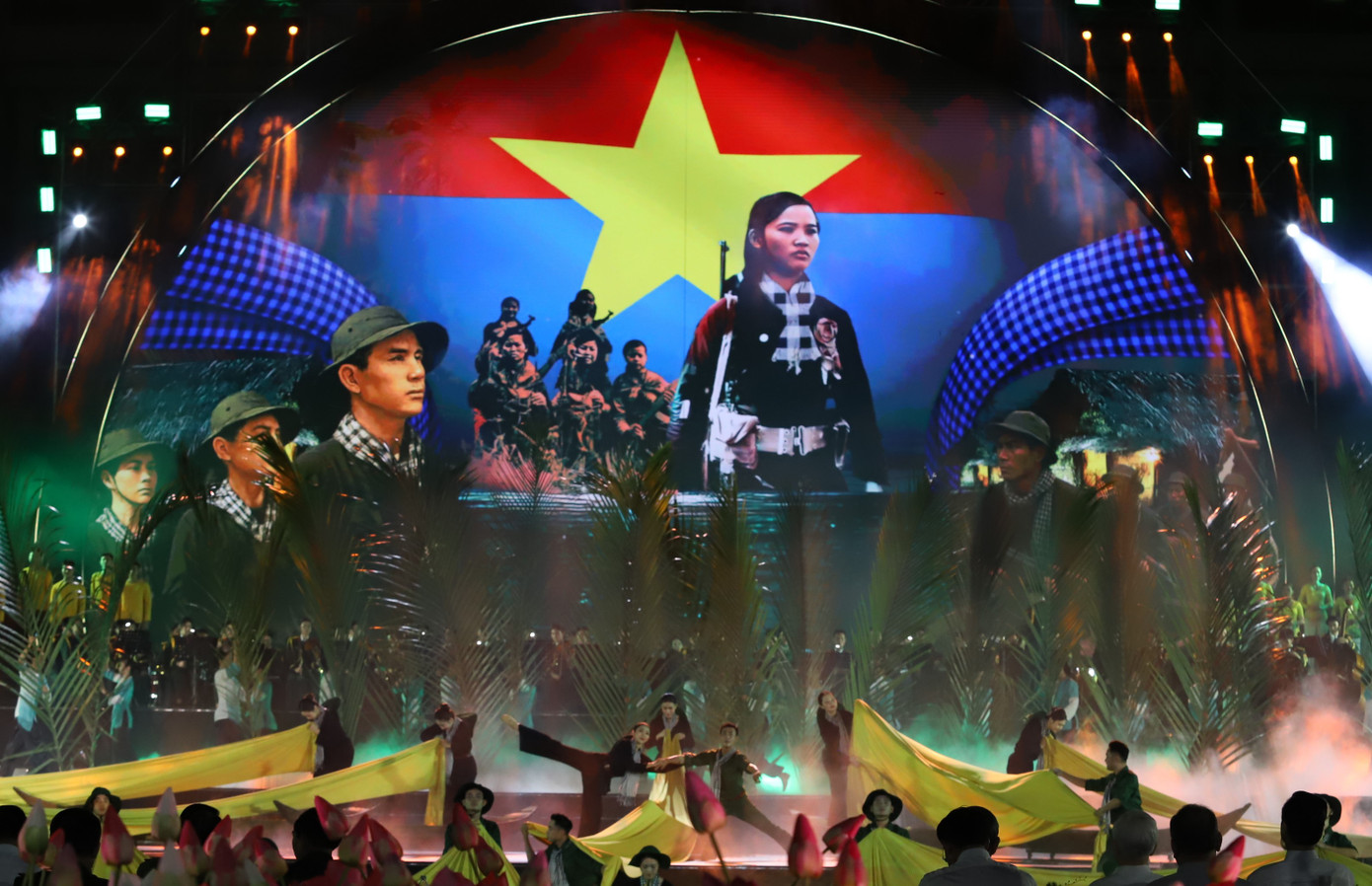 Với những giai điệu hào hùng, chứa đựng nhiều nội dung sâu sắc, chương trình ca ngợi tình yêu quê hương đất nước, ca ngợi Đảng Cộng sản Việt Nam, khắc họa hình tượng cao đẹp của Bộ đội Cụ Hồ, đồng thời tri ân các thế hệ cha anh đã kiên cường đấu tranh và không tiếc hy sinh để đất nước có được nền độc lập, tự do hôm nay.