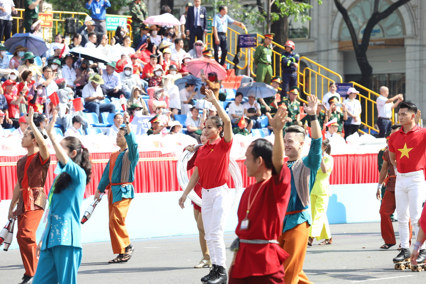 Khối văn hóa, thể thao.