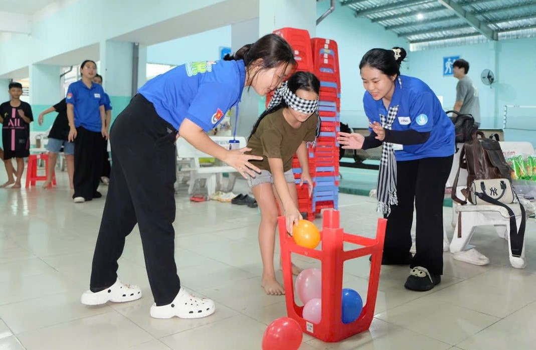 Các bạn sinh viên trải nghiệm và trưởng thành sau những hoạt động tình nguyện ý nghĩa.