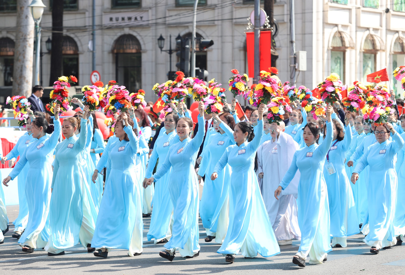 Các khối quần chúng, đoàn thể.