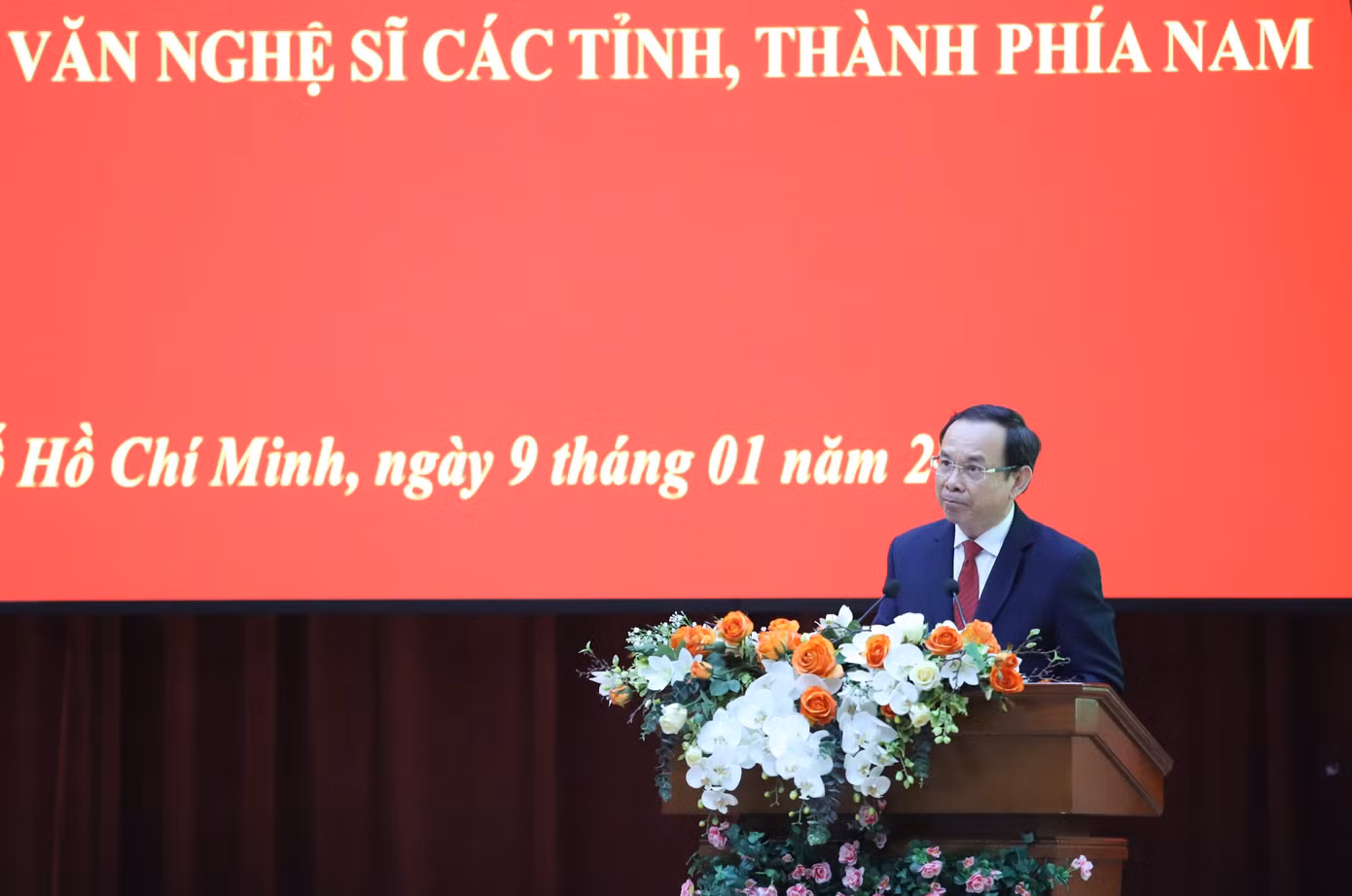 Bí thư Thành ủy TPHCM Nguyễn Văn Nên phát biểu chào mừng. Ảnh: Ngô Tùng