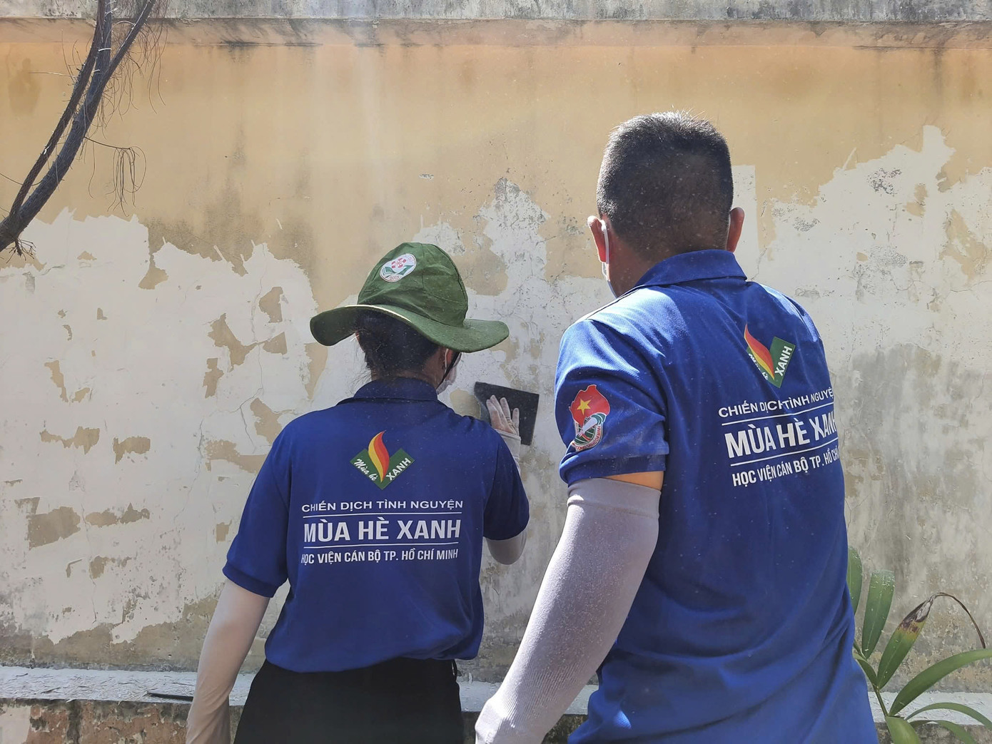 Lên đại học, Thanh Thủy tiếp tục đóng góp sức trẻ với chiến dịch tình nguyện Mùa hè xanh. Lên đại học, Thanh Thủy tiếp tục đóng góp sức trẻ với chiến dịch tình nguyện Mùa hè xanh.