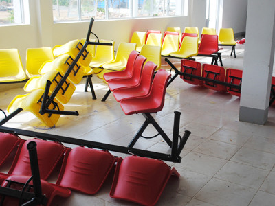 Bệnh viện huyện Năm Căn bị đập phá