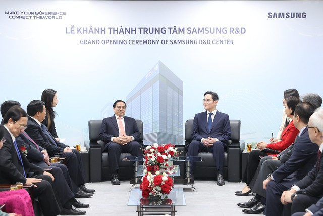 Thủ tướng Phạm Minh Chính tiếp ông Lee Jae Yong - Chủ tịch Tập đoàn Samsung. Thủ tướng Phạm Minh Chính tiếp ông Lee Jae Yong - Chủ tịch Tập đoàn Samsung.