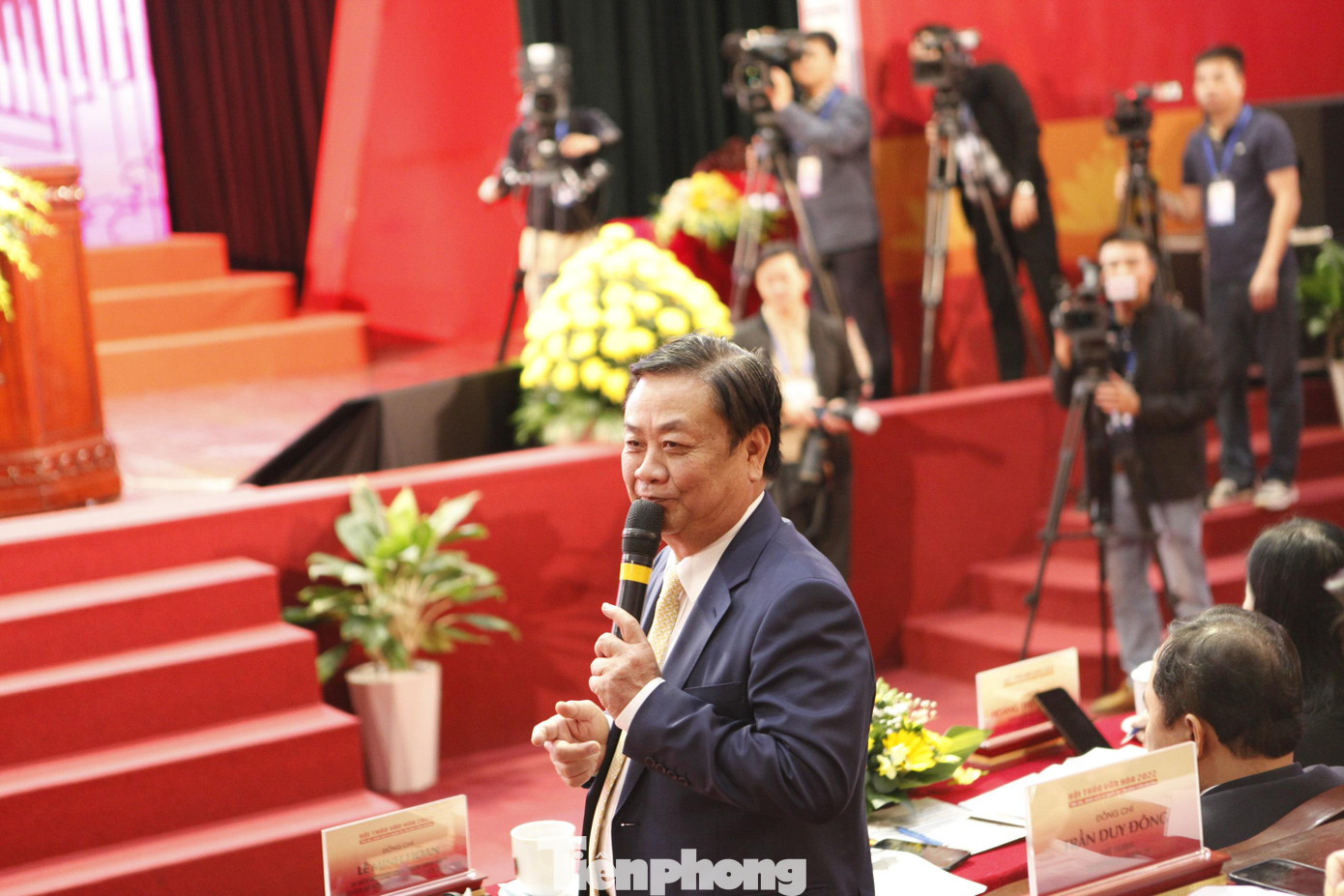 Bộ trưởng Bộ Nông nghiệp và phát triển nông thôn Lê Minh Hoan cho rằng cần định vị lại tiêu chí nông thôn mới. Ảnh: NGUYỄN THẮNG.