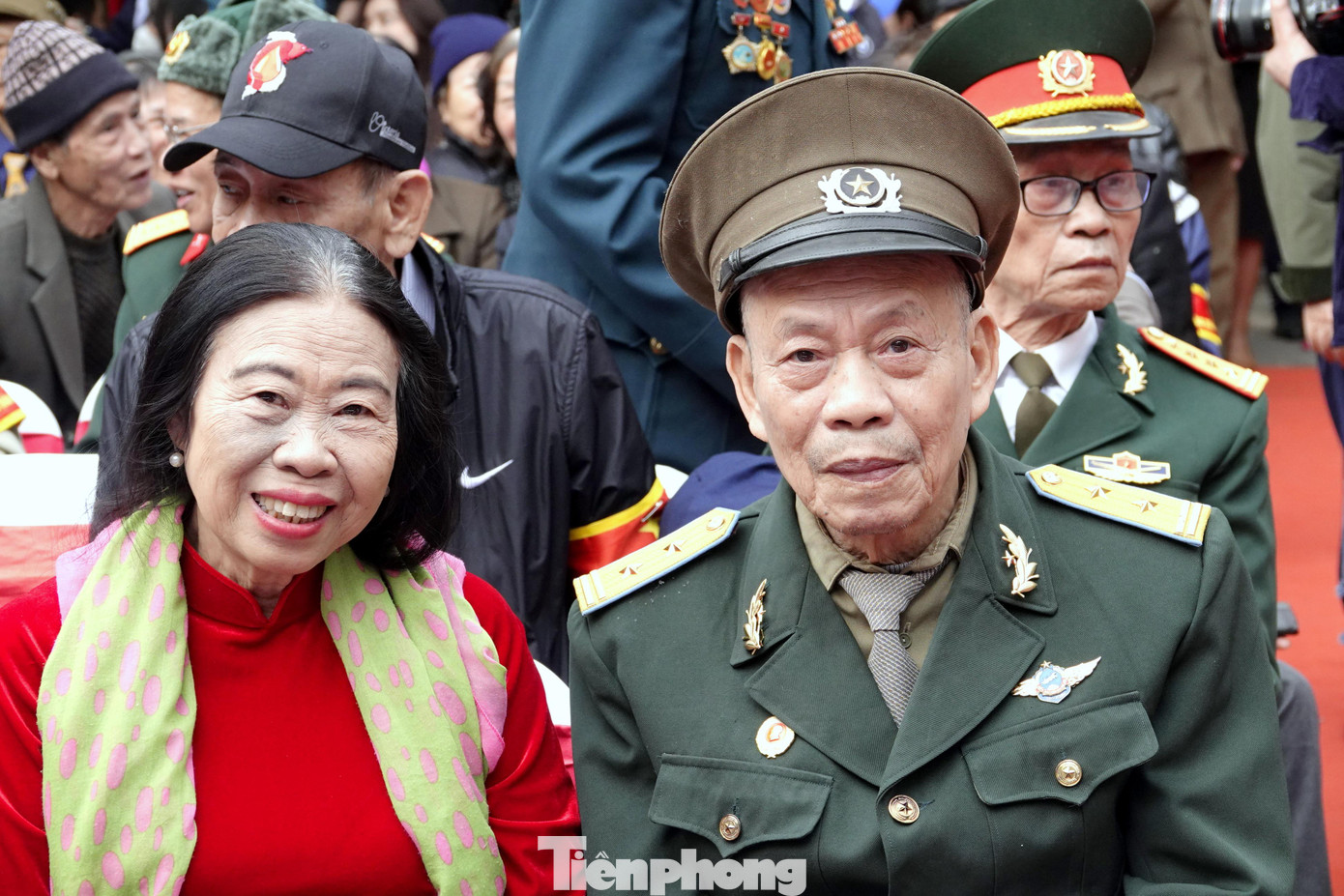 Những nhân chứng lịch sử tề tựu trong sự kiện kỷ niệm 50 năm "Hà Nội - Điện Biên Phủ trên không".