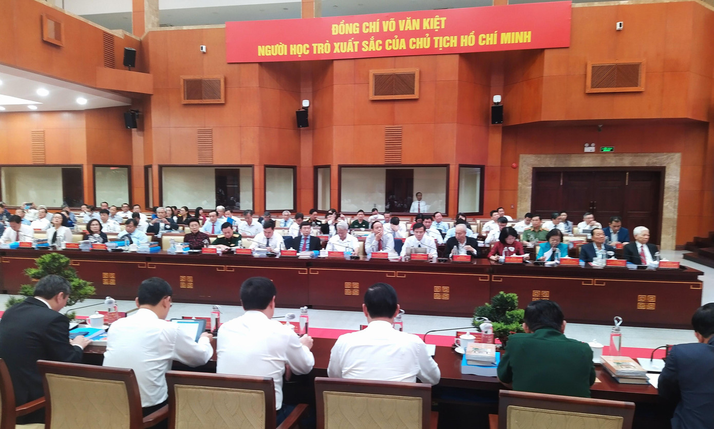 Nhiều đồng chí lãnh đạo, nguyên lãnh đạo tới dự hội thảo Nhiều đồng chí lãnh đạo, nguyên lãnh đạo tới dự hội thảo