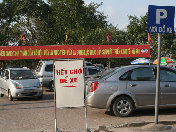 Hết chỗ gửi xe