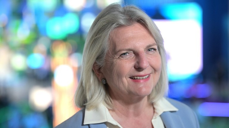 Cựu Ngoại trưởng Áo - Karin Kneissl. Ảnh: Sputnik Cựu Ngoại trưởng Áo - Karin Kneissl. Ảnh: Sputnik