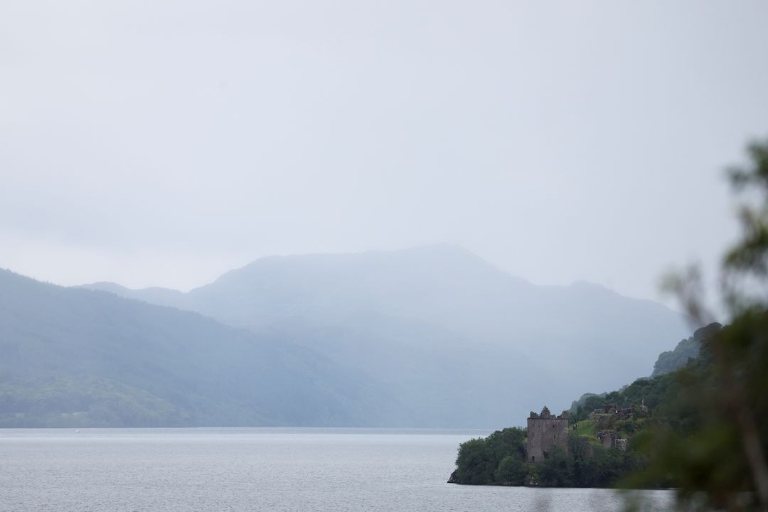 Hồ Loch Ness rộng lớn. Ảnh: Reuters Hồ Loch Ness rộng lớn. Ảnh: Reuters